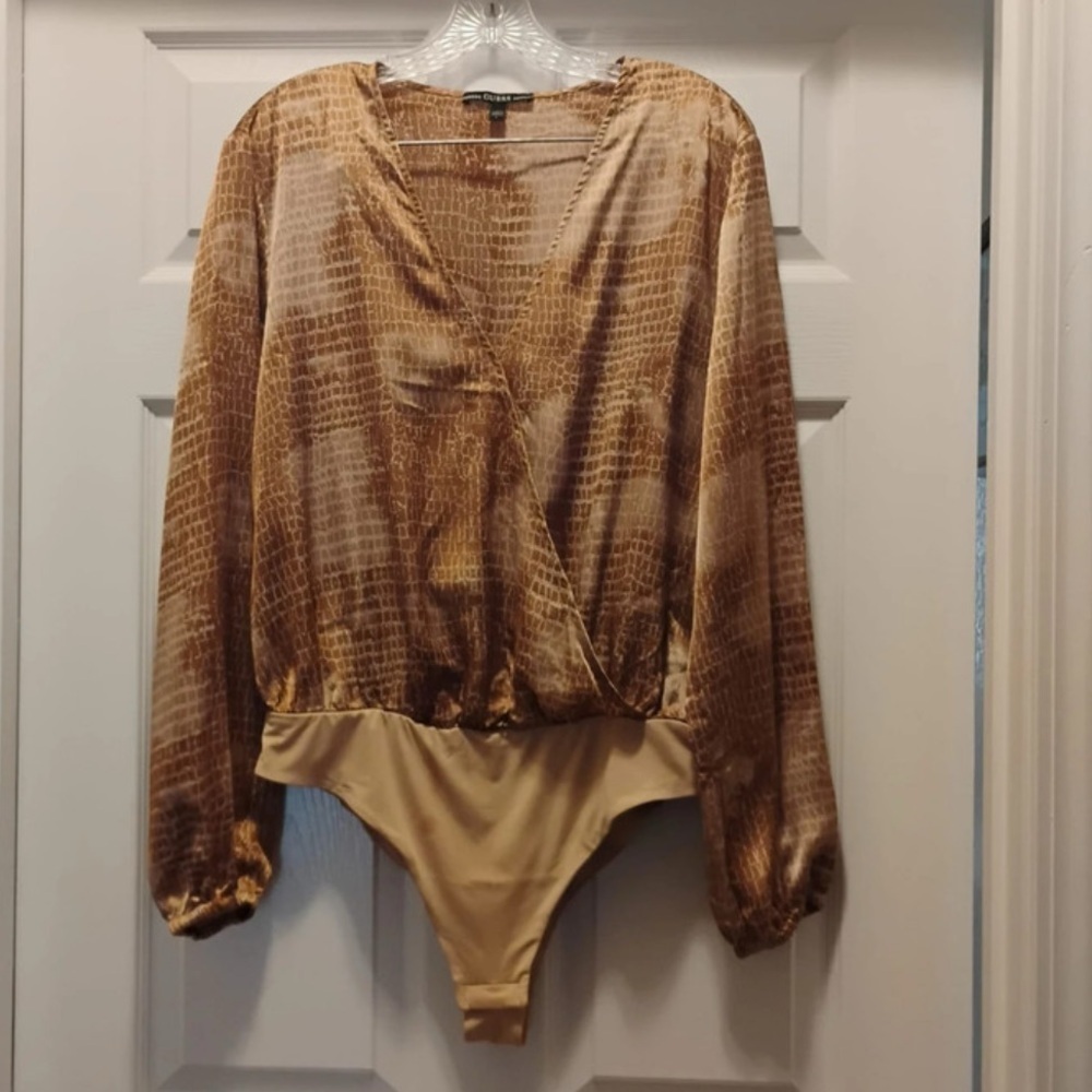 NWOT Guess Brown Patterned Long Sleeve Bodysuit Animal Print Satin Cotton Size L